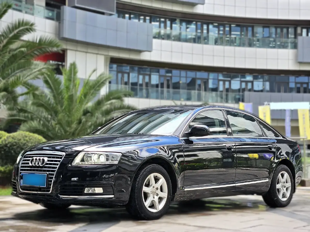 2010 Audi A6L 2.0T 170HP L4 6MT