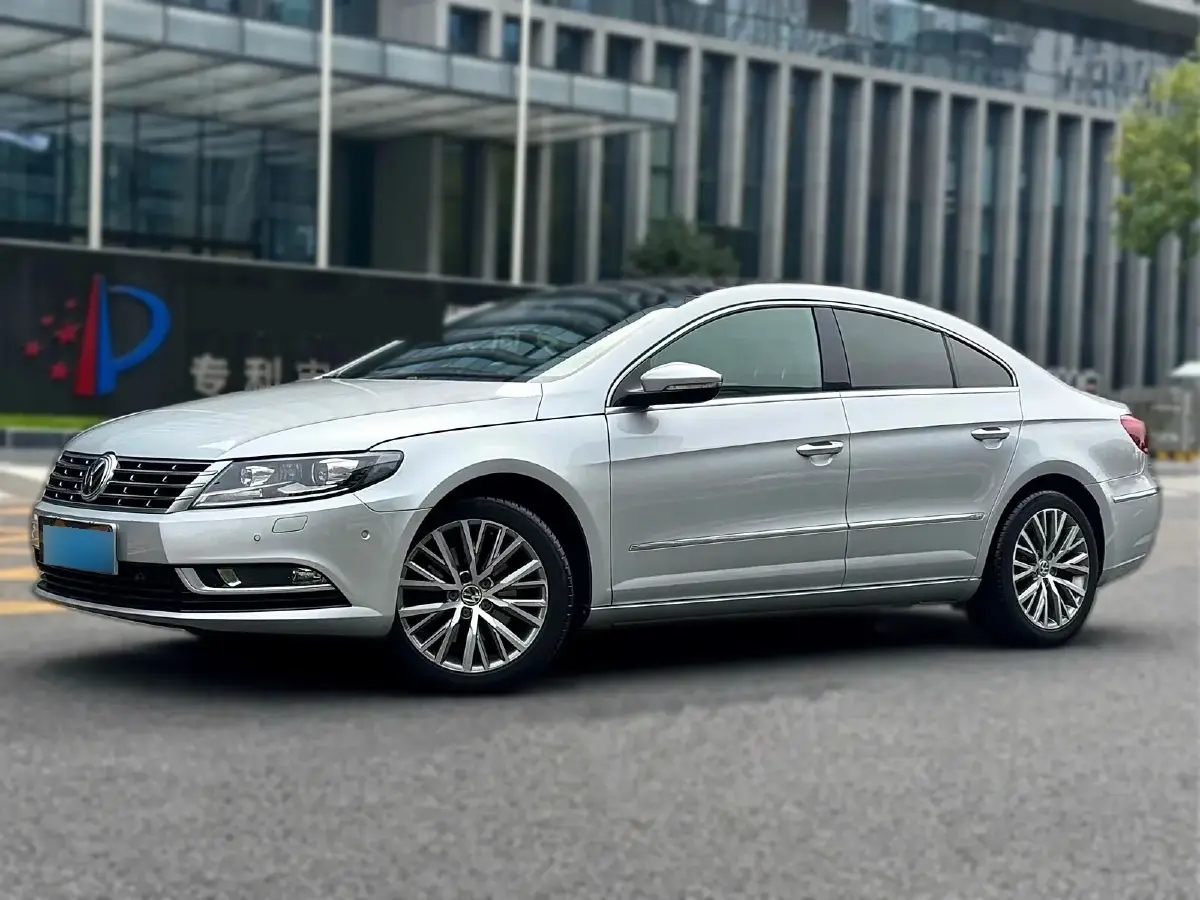 2013 Volkswagen CC 2.0T 200HP L4 6DCT