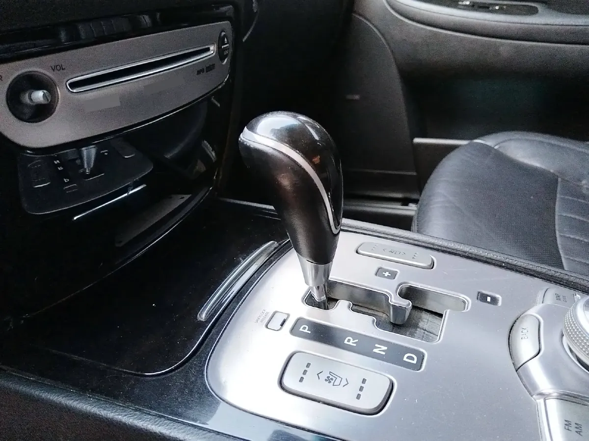 2012 Hyundai Rohens 3.0L 272HP V6 8AT,autocango,china used car exporter,china ev exporter,chinese used car exporter,chinese used ev exporter