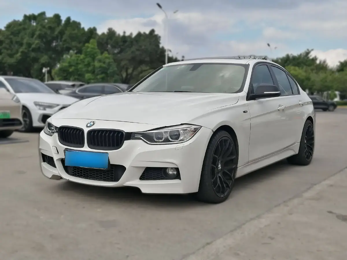 2014 BMW 3 Series 2.0T 184HP L4 8AT