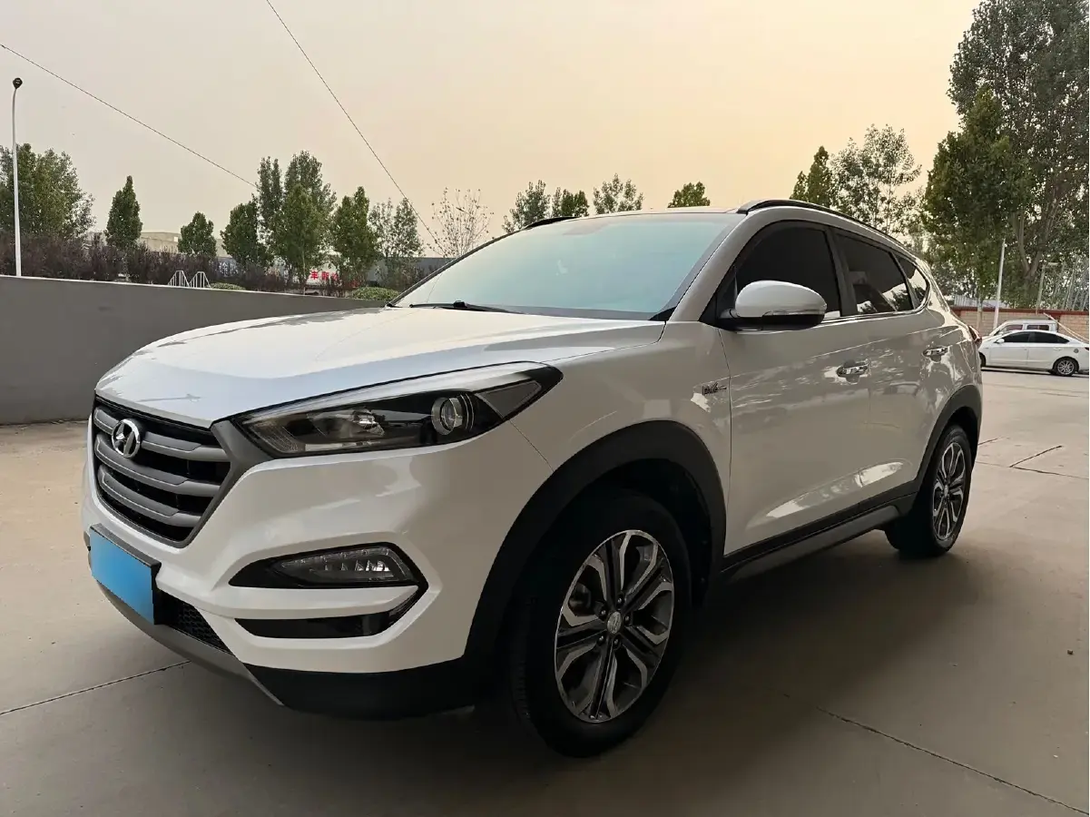2015 Hyundai Tucson 1.6T 177HP L4 7DCT