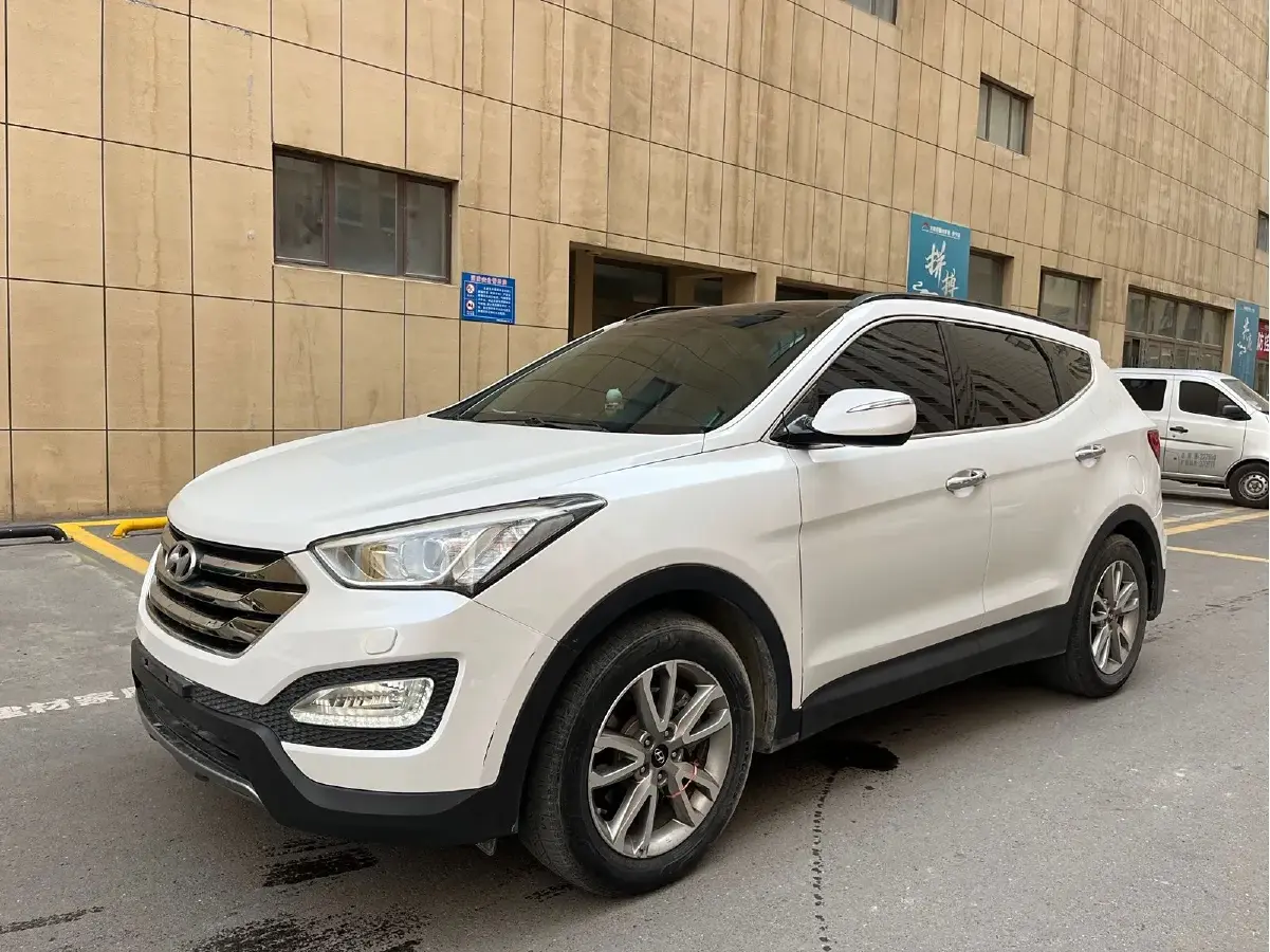 2013 Hyundai Santafe 2.4L 189HP L4 6AT