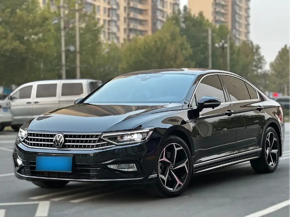 2023 Volkswagen Magotan 2.0T 186HP L4 7DCT