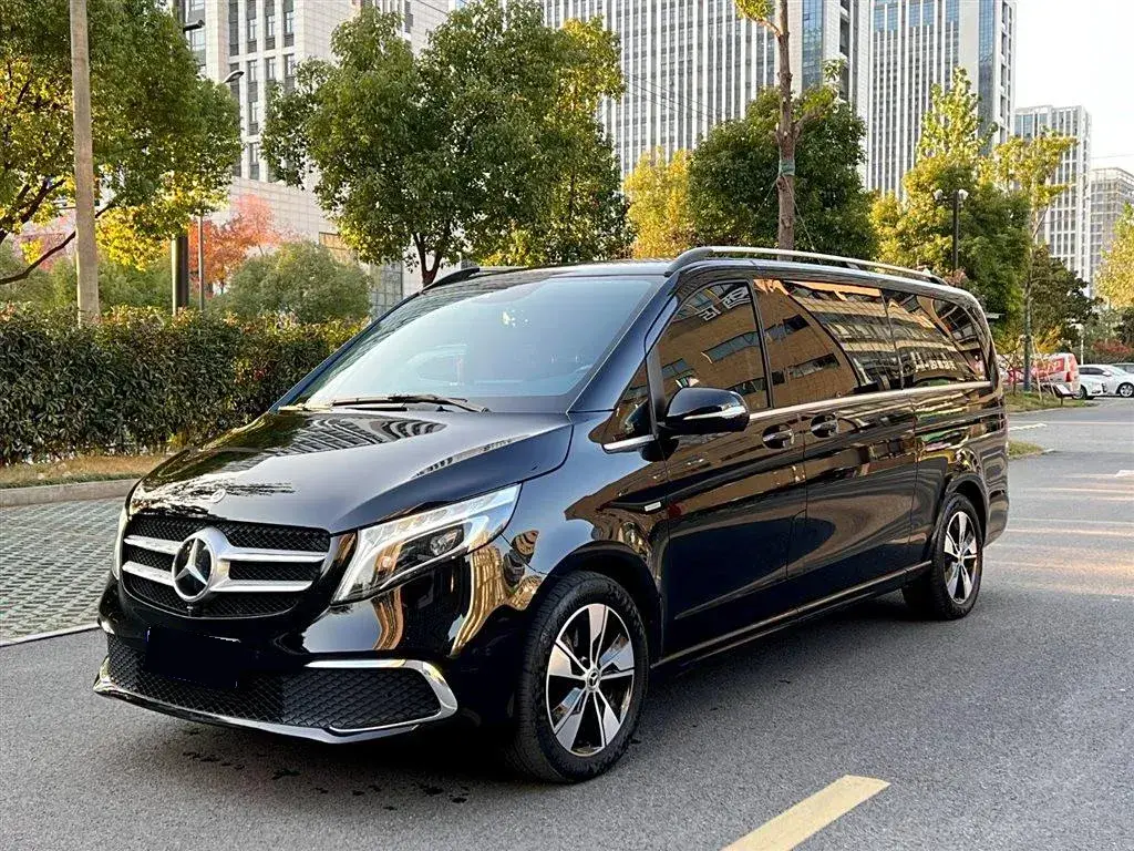 2021 Mercedes-Benz V Class 2.0T 211HP L4 9AT