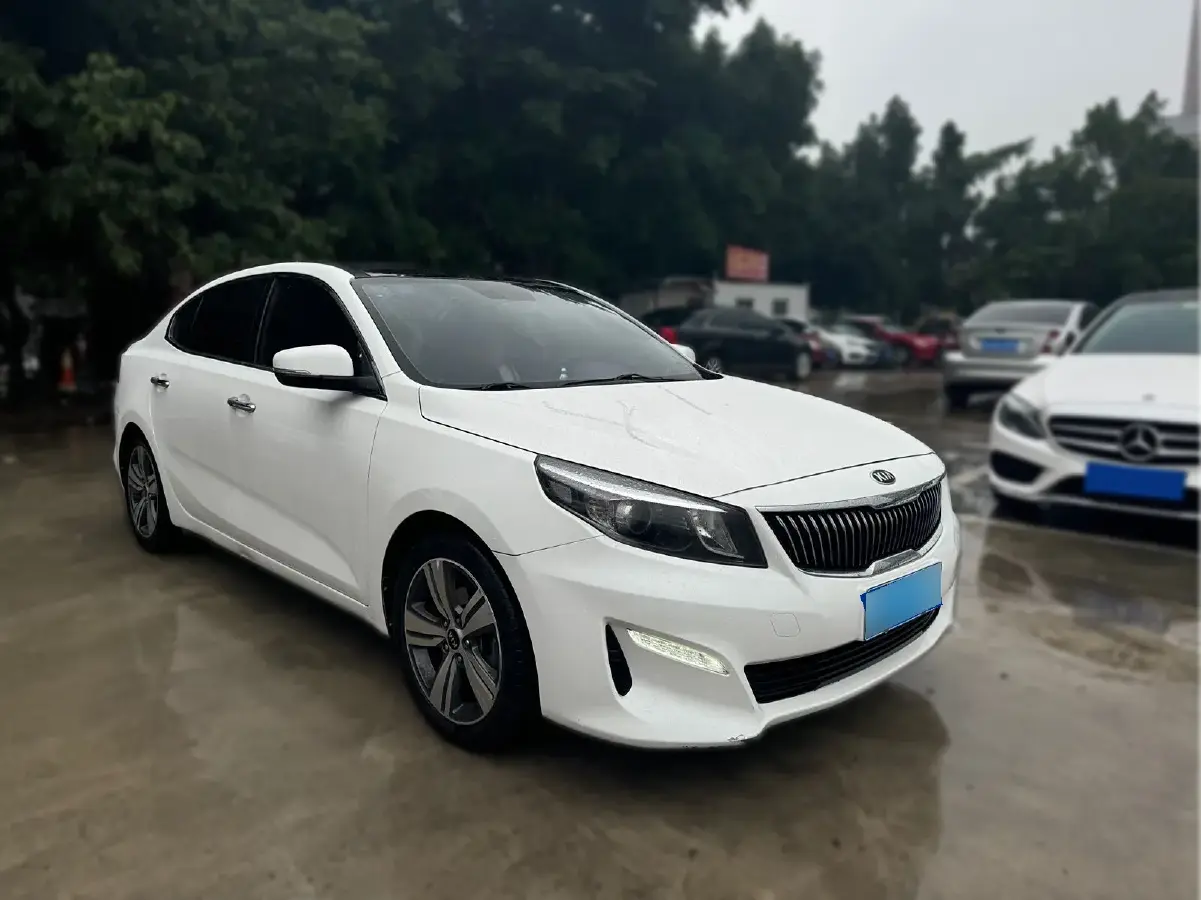 2017 Kia Cachet 1.8L 143HP L4 6AT