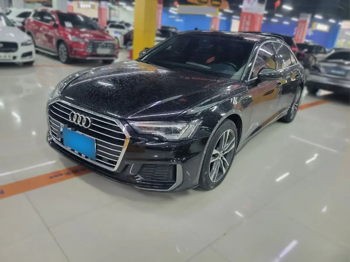 2022 Audi A6L 2.0T 190HP L4 7DCT