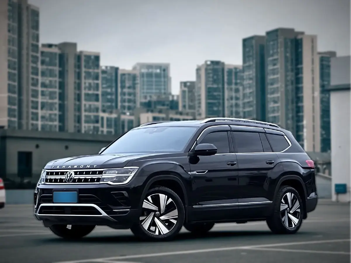 2023 Volkswagen Teramont 2.0T 220HP L4 7DCT