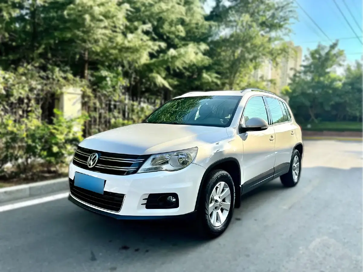 2010 Volkswagen Tiguan 1.8T 160HP L4 6AT