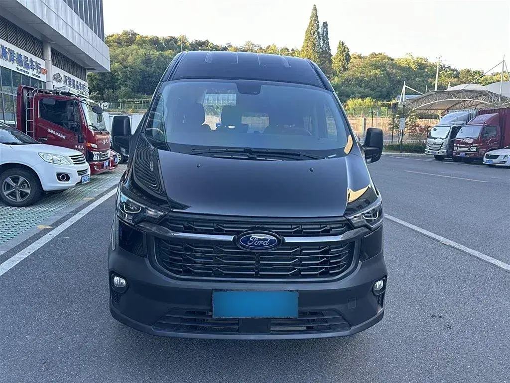 2023 Ford Transit 2.0T 143HP L4 9AT