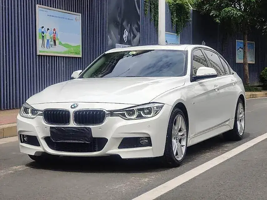 2018 BMW 3 Series 2.0T 184HP L4 8AT