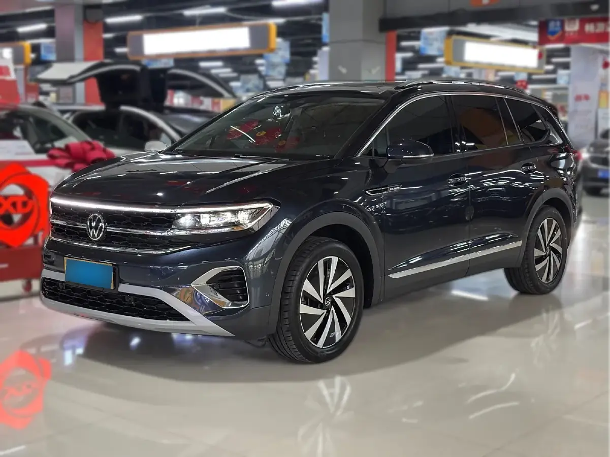 2022 Volkswagen Talagon 2.0T 220HP L4 7DCT