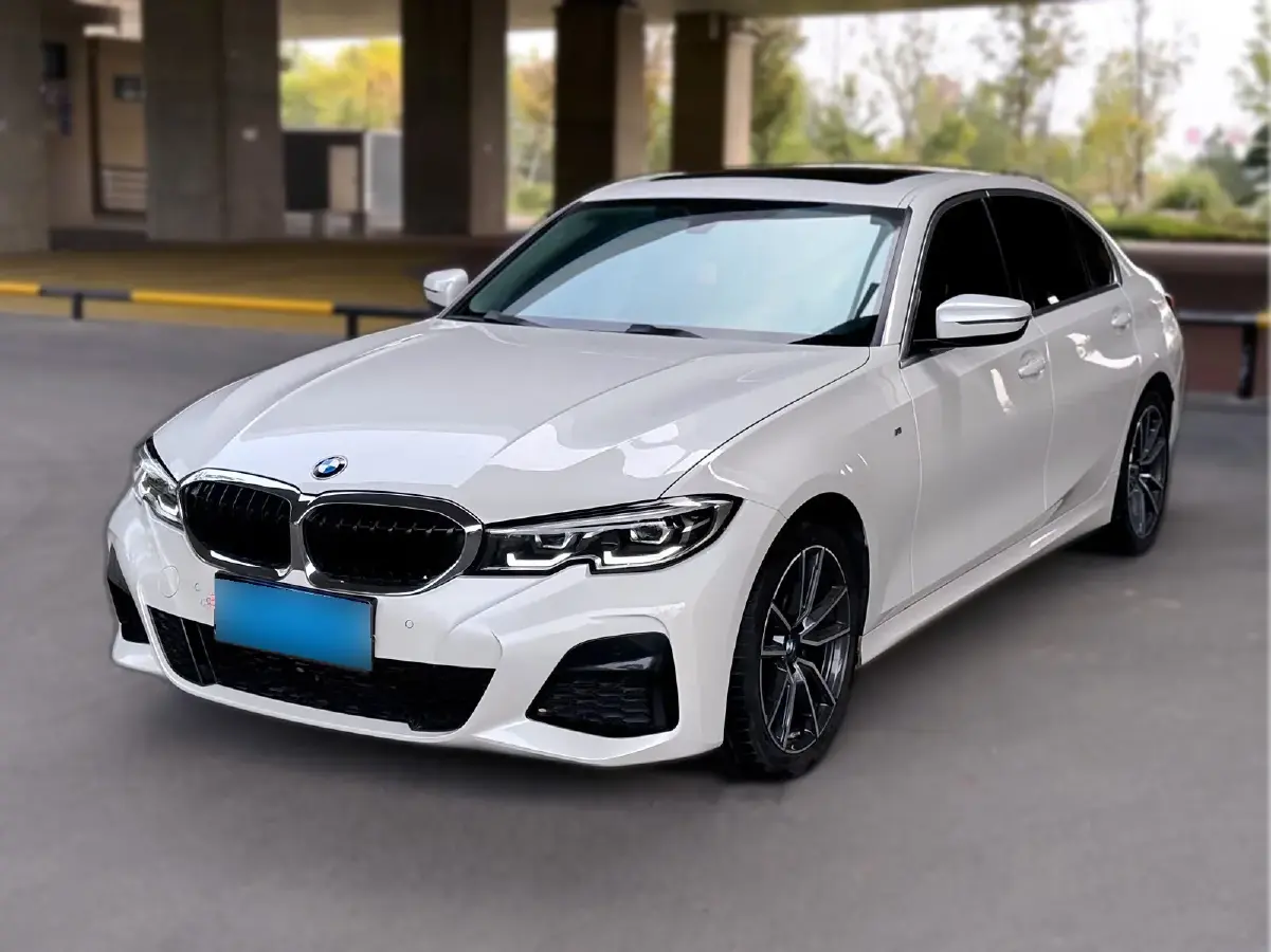 2022 BMW 3 Series 2.0T 156HP L4 8AT