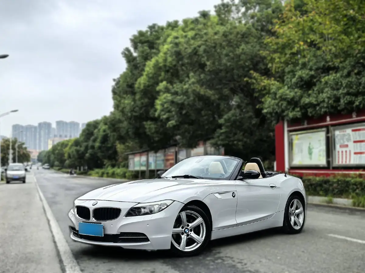 2009 BMW Z4 2.5L 204HP L6 6AT