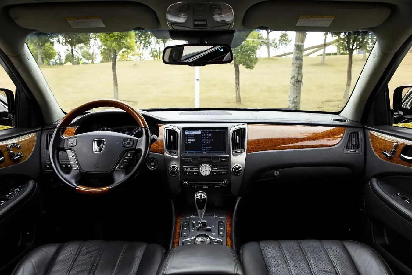 2012 Hyundai Equus 3.8L 335HP V6 8AT,autocango,china used car exporter,china ev exporter,chinese used car exporter,chinese used ev exporter