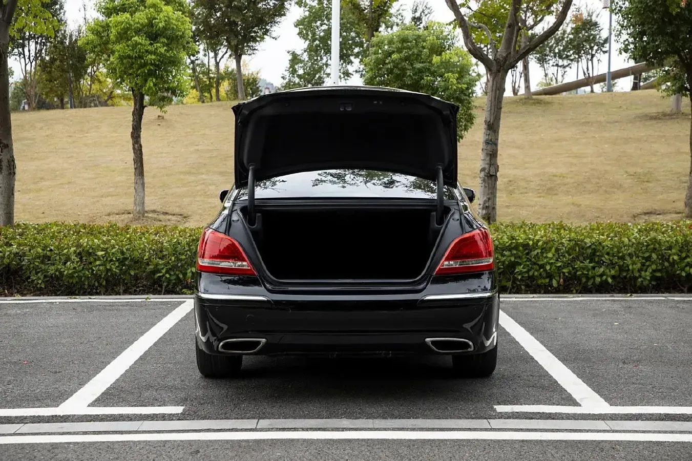 2012 Hyundai Equus 3.8L 335HP V6 8AT,autocango,china used car exporter,china ev exporter,chinese used car exporter,chinese used ev exporter