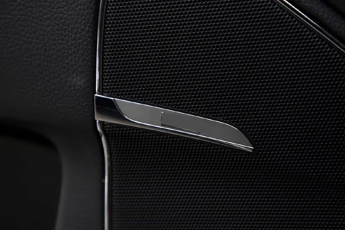 2012 Hyundai Equus 3.8L 335HP V6 8AT,autocango,china used car exporter,china ev exporter,chinese used car exporter,chinese used ev exporter