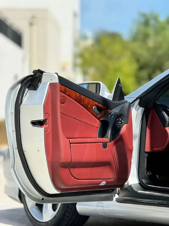 2011 Mercedes-Benz SL Class 5.5L 388HP V8 7AT,autocango,china used car exporter,china ev exporter,chinese used car exporter,chinese used ev exporter