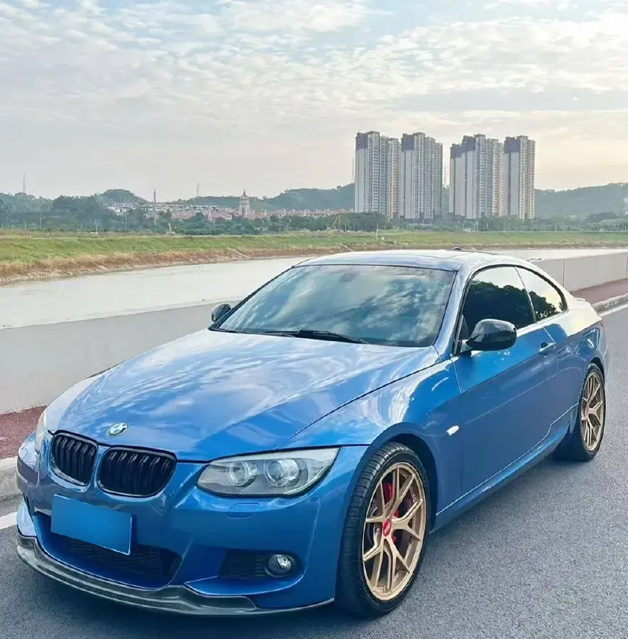 2011 BMW 3 Series 3.0T 306HP L6 7DCT