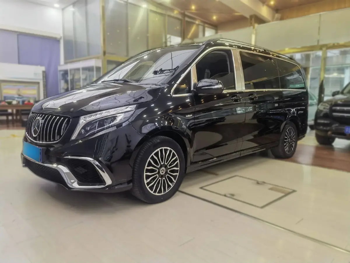 2018 Mercedes-Benz V Class 2.0T 211HP L4 7AT