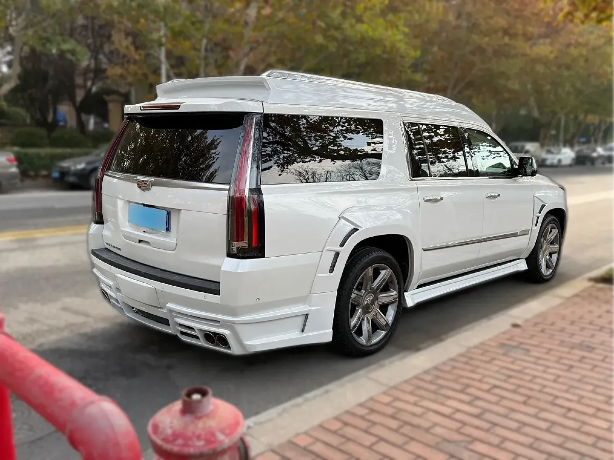 2017 Cadillac ESCALADE 6.2L 426HP V8 8AT,autocango,china used car exporter,china ev exporter,chinese used car exporter,chinese used ev exporter