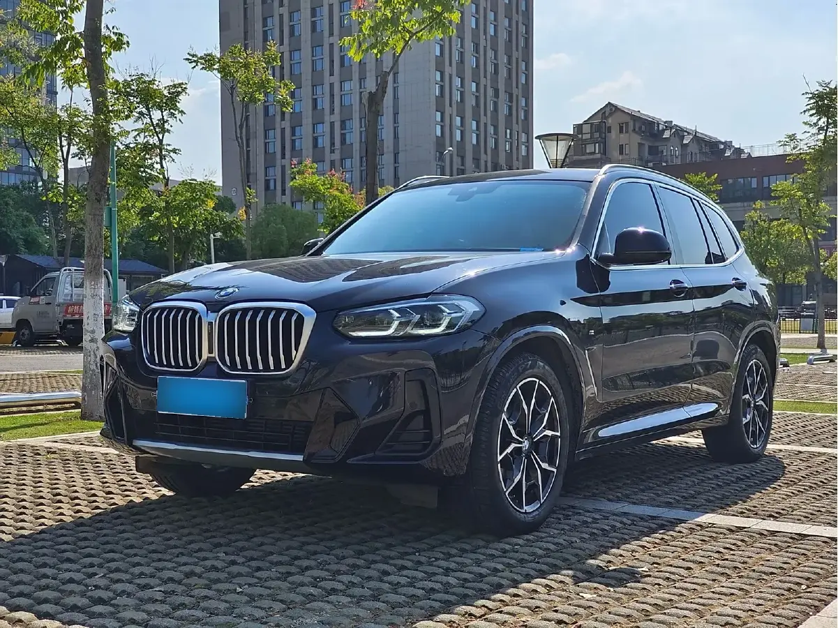 2022 BMW X3 2.0T 184HP L4 8AT
