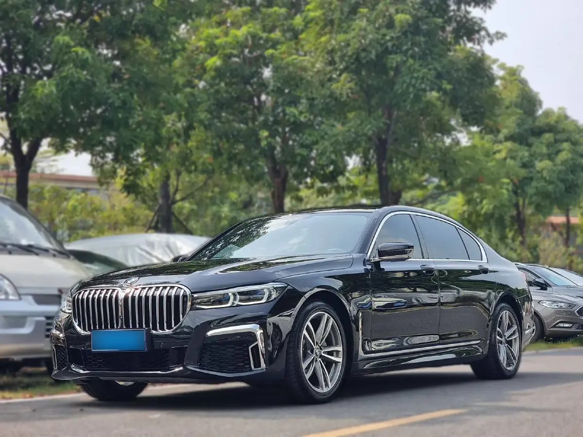 2018 BMW 7 Series 2.0T 258HP L4 8AT