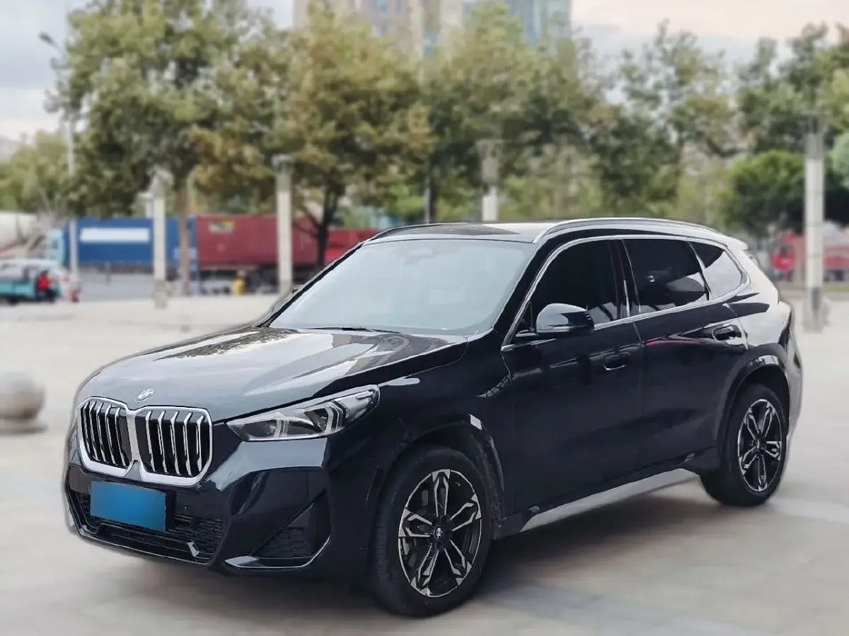 2023 BMW X1 2.0T 204HP L4 7DCT