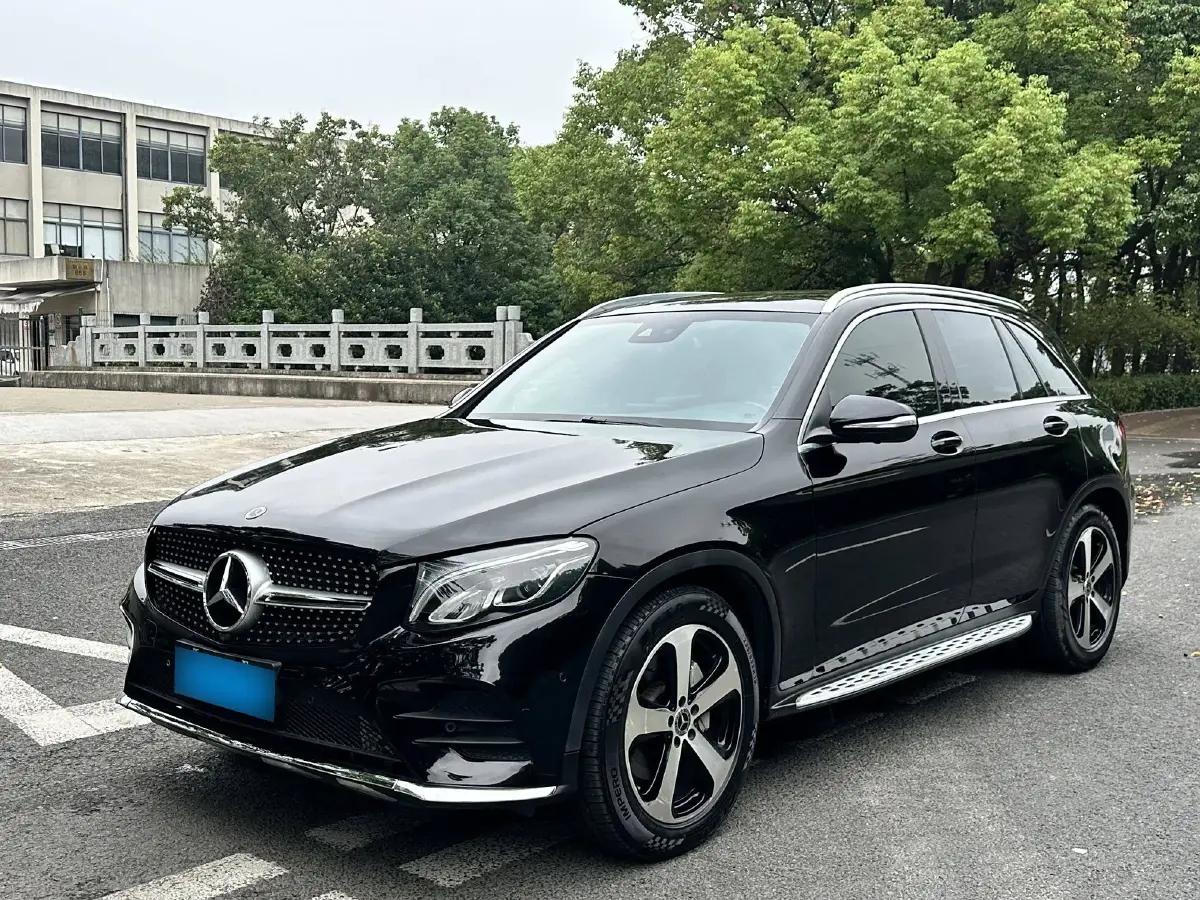 2018 Mercedes-Benz GLC Class 2.0T 211HP L4 9AT
