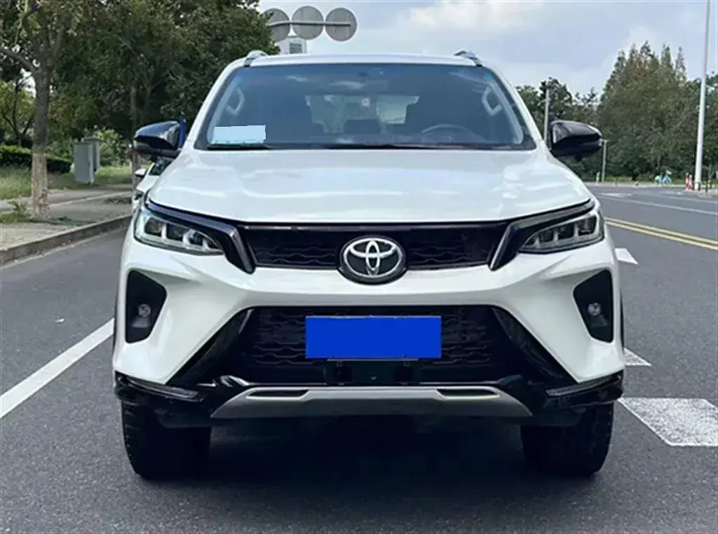 2016 Toyota Fortuner 2.7L 163HP L4 6AT