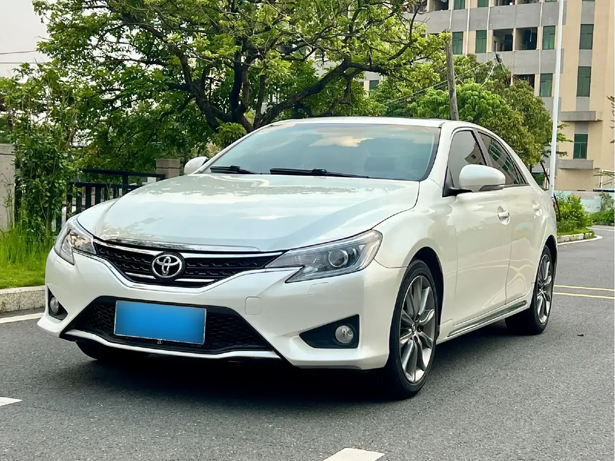 2013 Toyota Reiz 2.5L 193HP V6 6AT