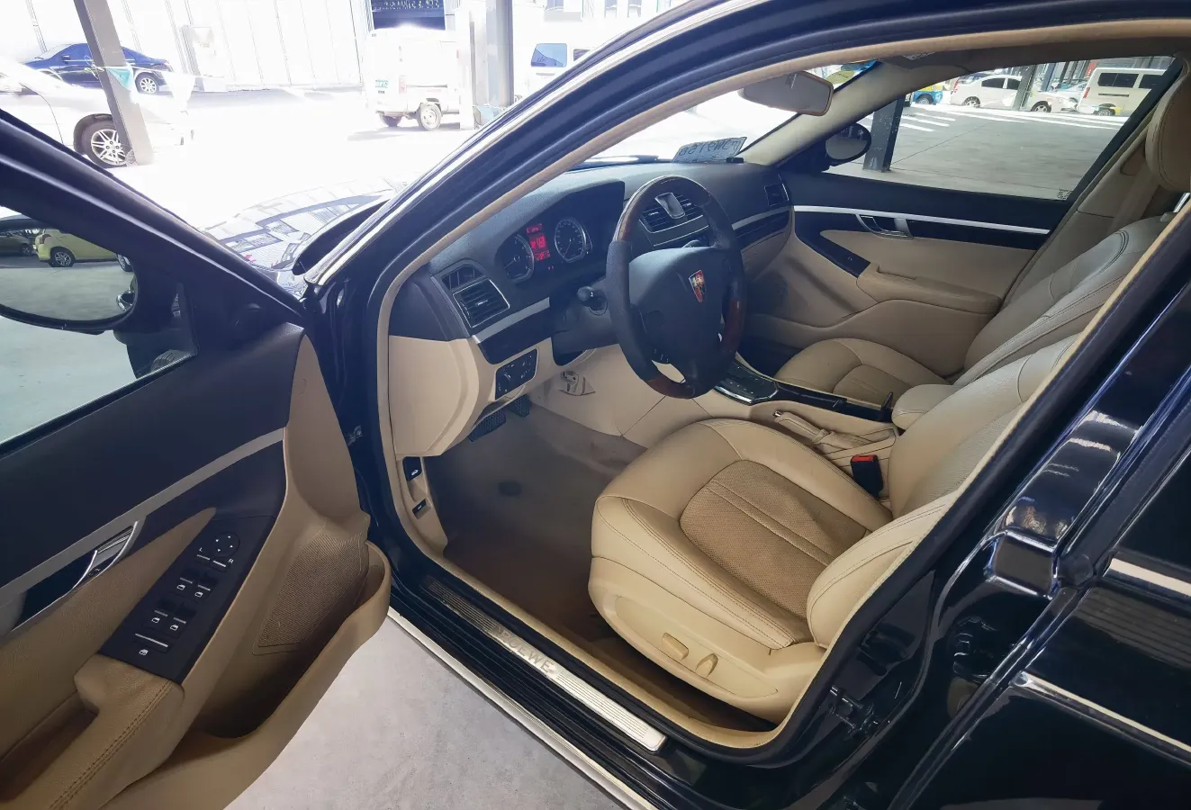 2011 Roewe 750 1.8T 160HP L4 5AT,autocango,china used car exporter,china ev exporter,chinese used car exporter,chinese used ev exporter