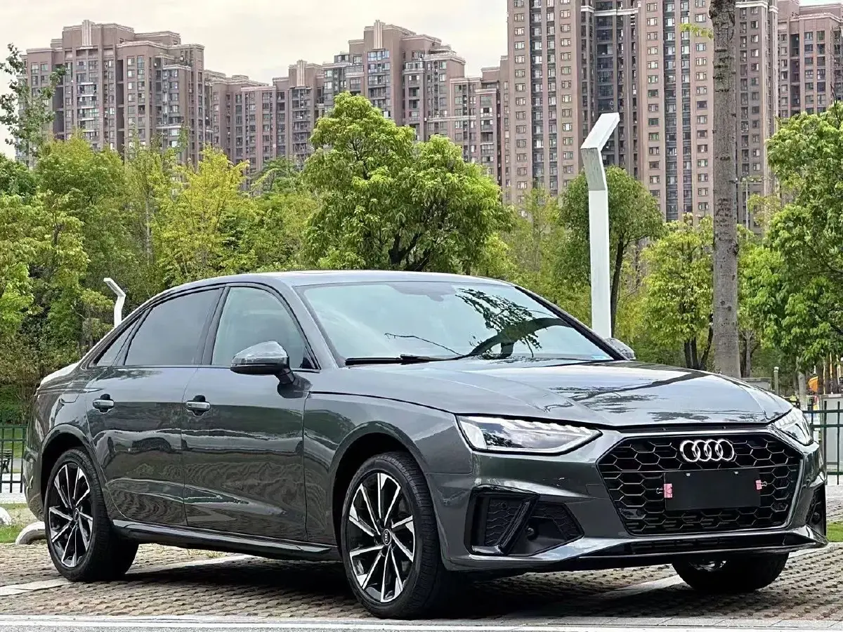 2023 Audi A4L 2.0T 190HP L4 7DCT