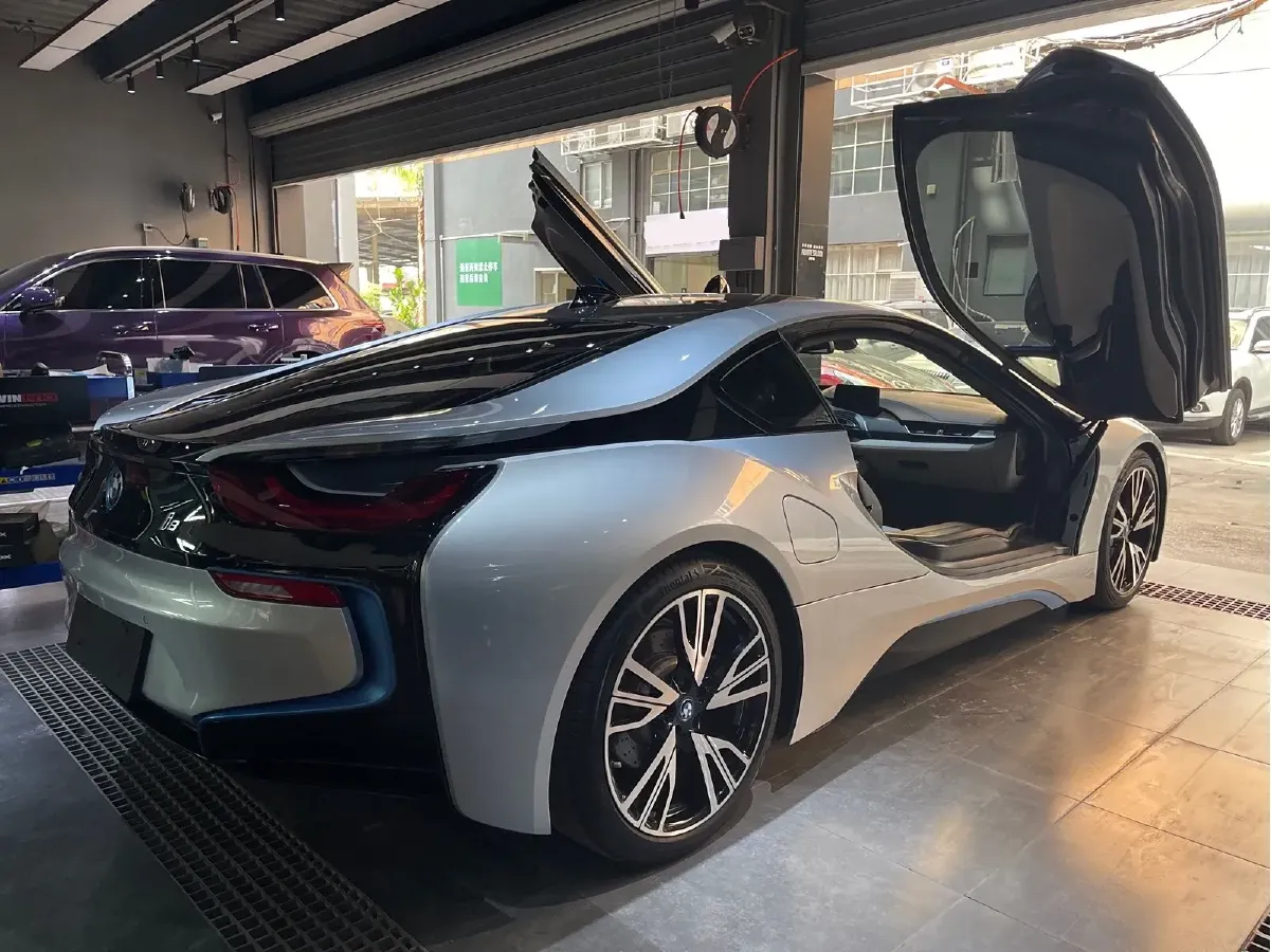 2014 BMW i8 1.5T 231HP L3 6AT PHEV 7.1KWH,autocango,china used car exporter,china ev exporter,chinese used car exporter,chinese used ev exporter