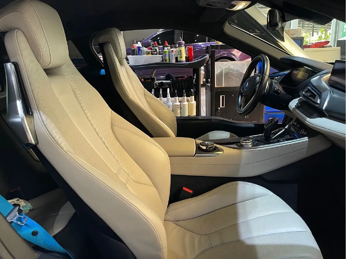 2014 BMW i8 1.5T 231HP L3 6AT PHEV 7.1KWH,autocango,china used car exporter,china ev exporter,chinese used car exporter,chinese used ev exporter
