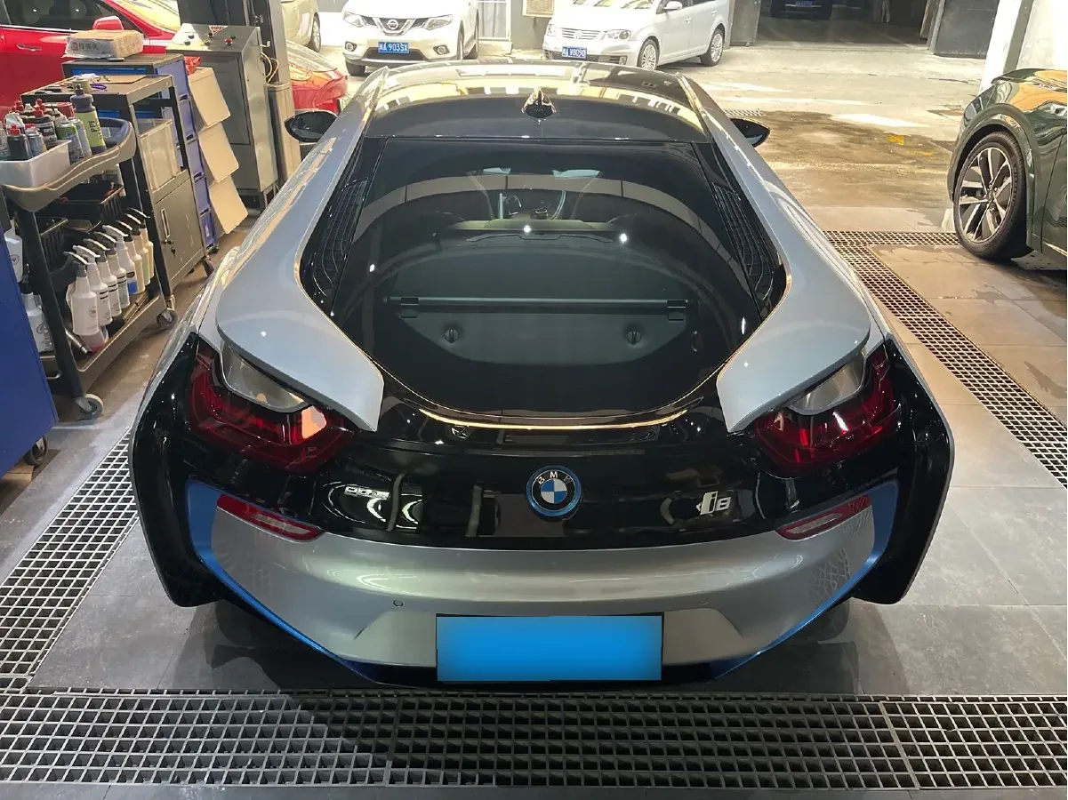 2014 BMW i8 1.5T 231HP L3 6AT PHEV 7.1KWH,autocango,china used car exporter,china ev exporter,chinese used car exporter,chinese used ev exporter