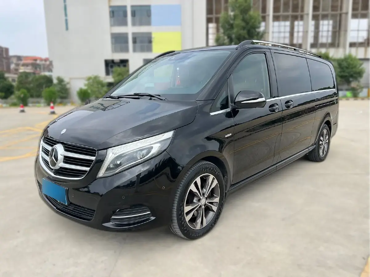 2016 Mercedes-Benz V Class 2.0T 211HP L4 7AT