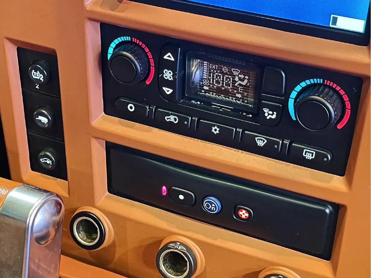 2004 Hummer H2 6.0L 398HP V8 4AT,autocango,china used car exporter,china ev exporter,chinese used car exporter,chinese used ev exporter