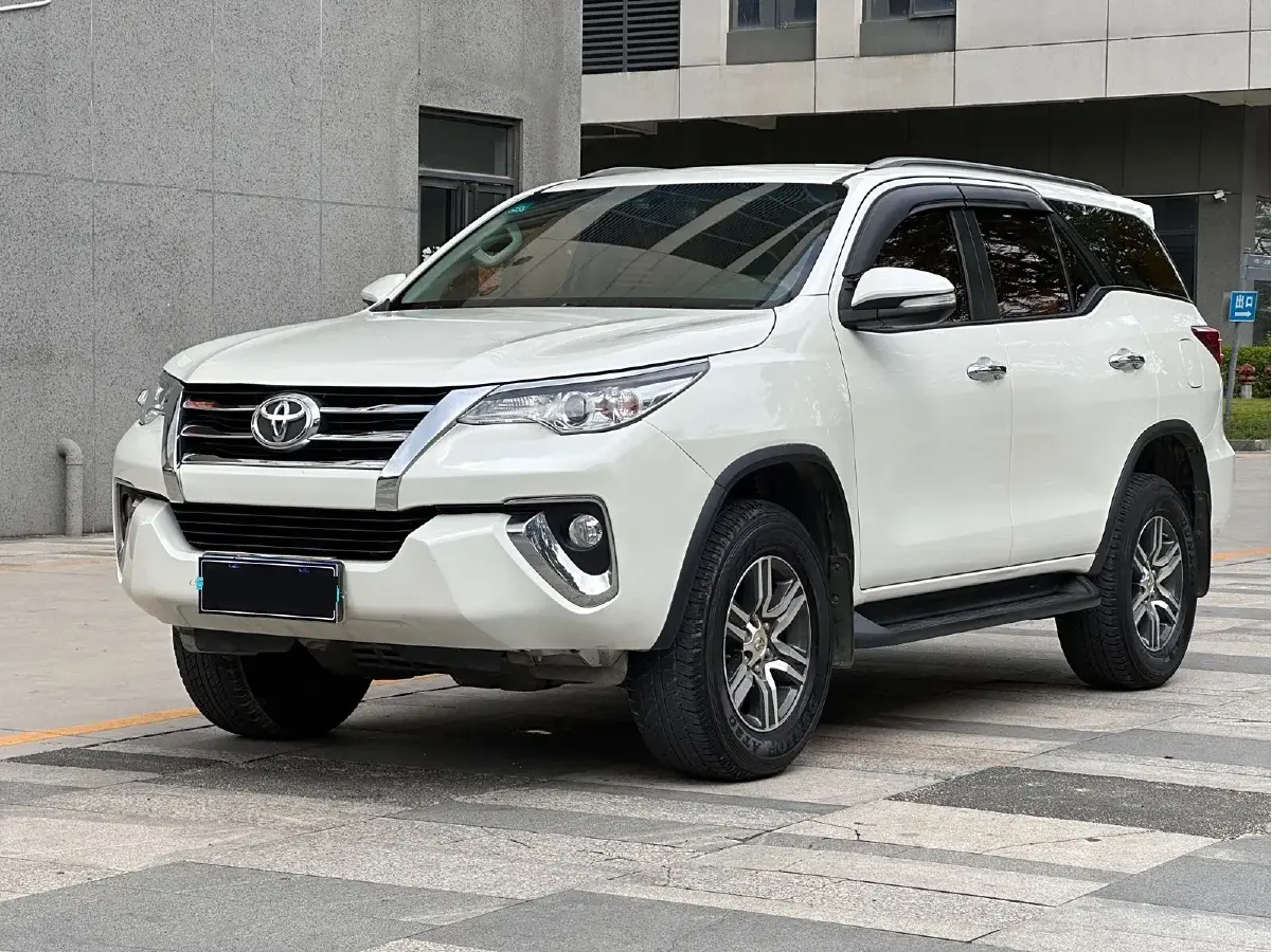 2016 Toyota Fortuner 2.7L 163HP L4 6AT