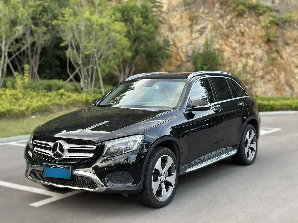 2016 Mercedes-Benz GLC Class 2.0T 245HP L4 9AT