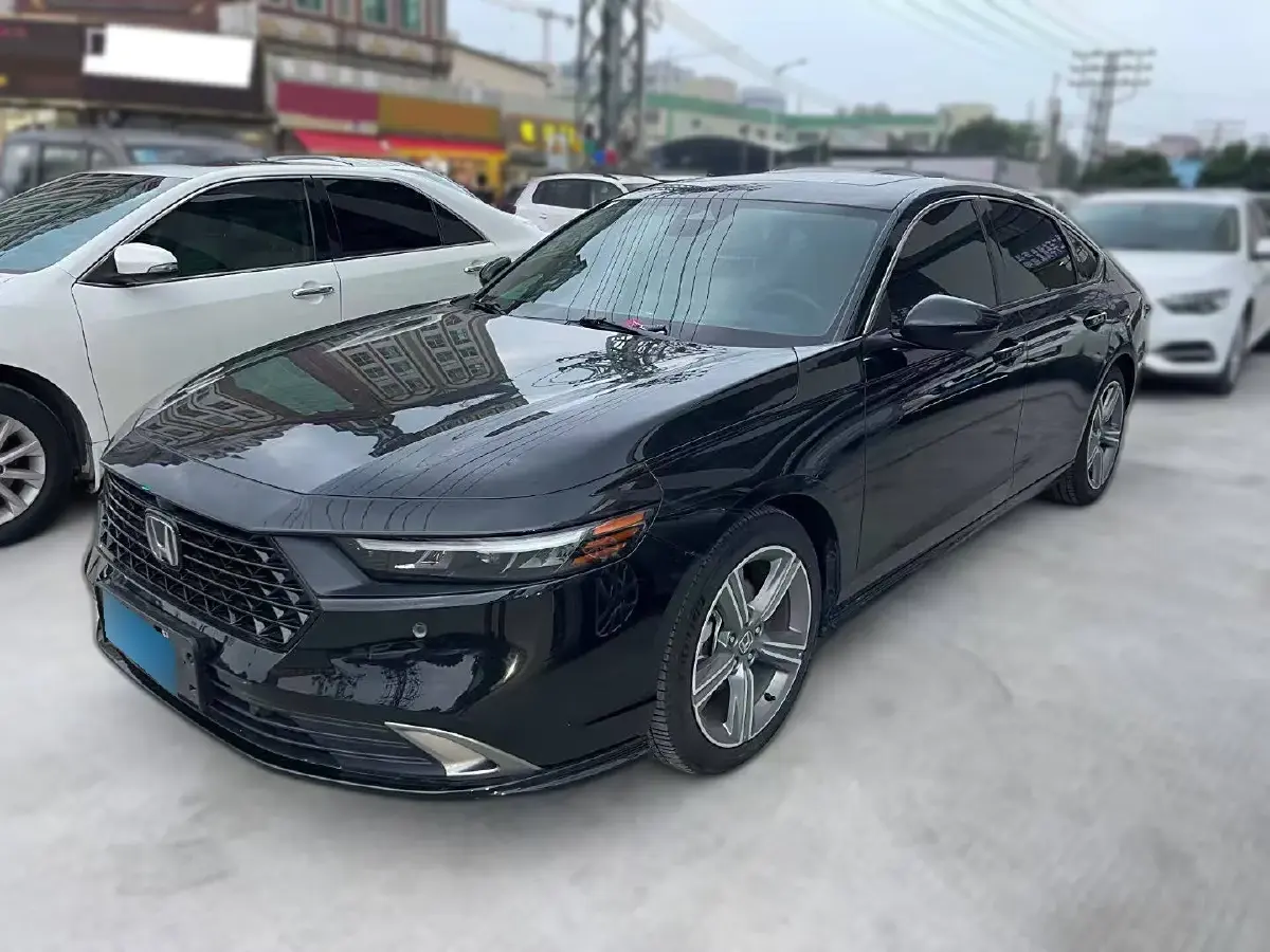 2023 Honda Accord 1.5T 192HP L4 CVT