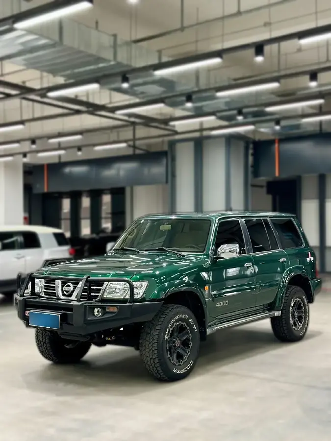 2004 Nissan Patrol 4.8L 252HP L6 5AT