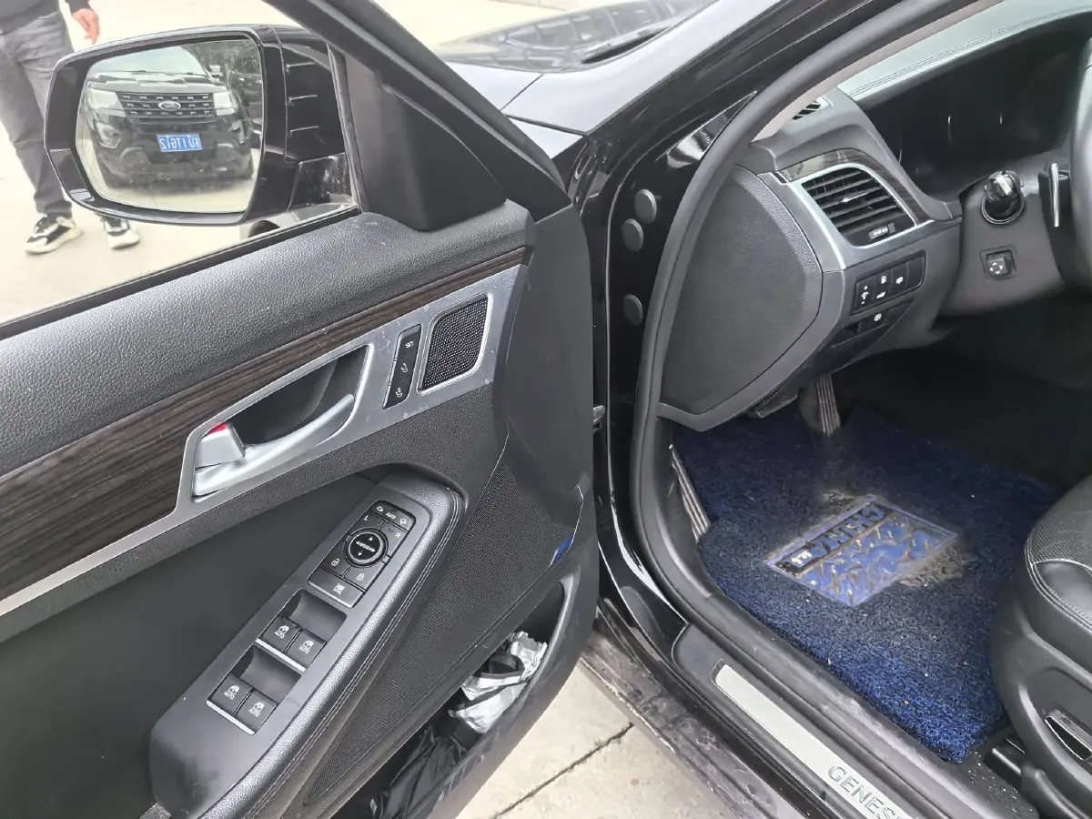 2015 Hyundai Cenesis 3.0L 257HP V6 8AT,autocango,china used car exporter,china ev exporter,chinese used car exporter,chinese used ev exporter