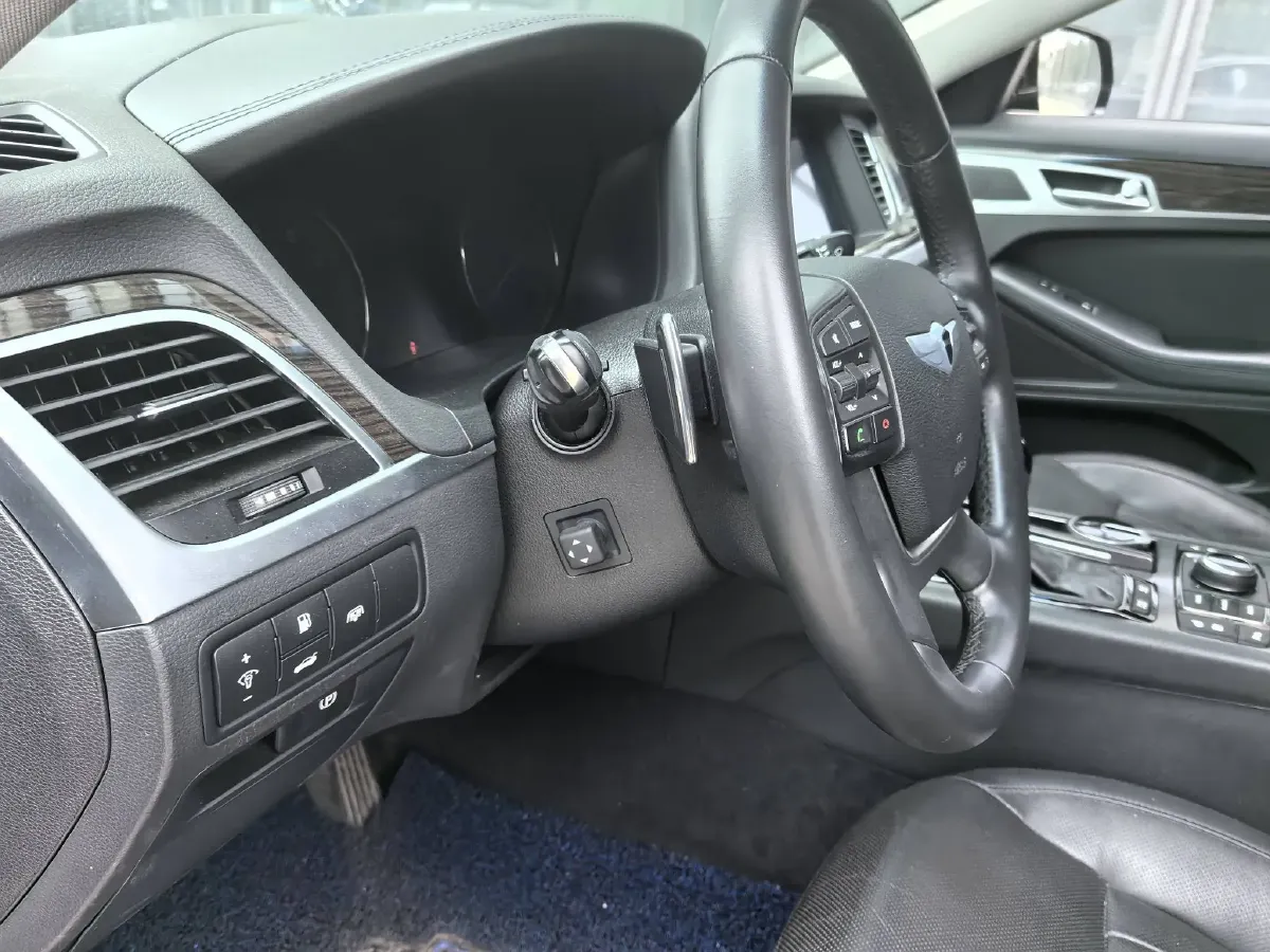 2015 Hyundai Cenesis 3.0L 257HP V6 8AT,autocango,china used car exporter,china ev exporter,chinese used car exporter,chinese used ev exporter