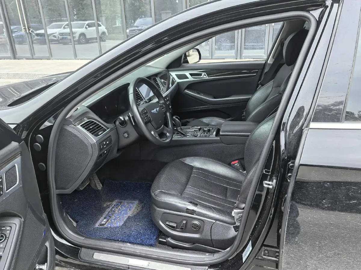 2015 Hyundai Cenesis 3.0L 257HP V6 8AT,autocango,china used car exporter,china ev exporter,chinese used car exporter,chinese used ev exporter