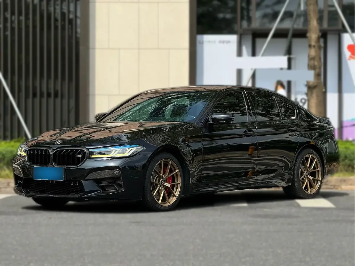 2022 BMW 5 Series 3.0T 340HP L6 8AT