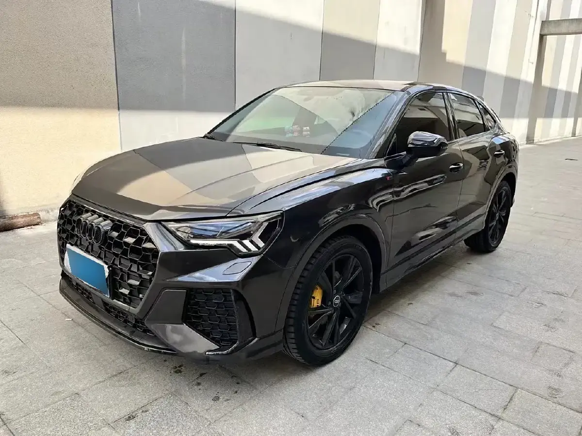 2022 Audi Q3 Sportback 2.0T 186HP L4 7DCT