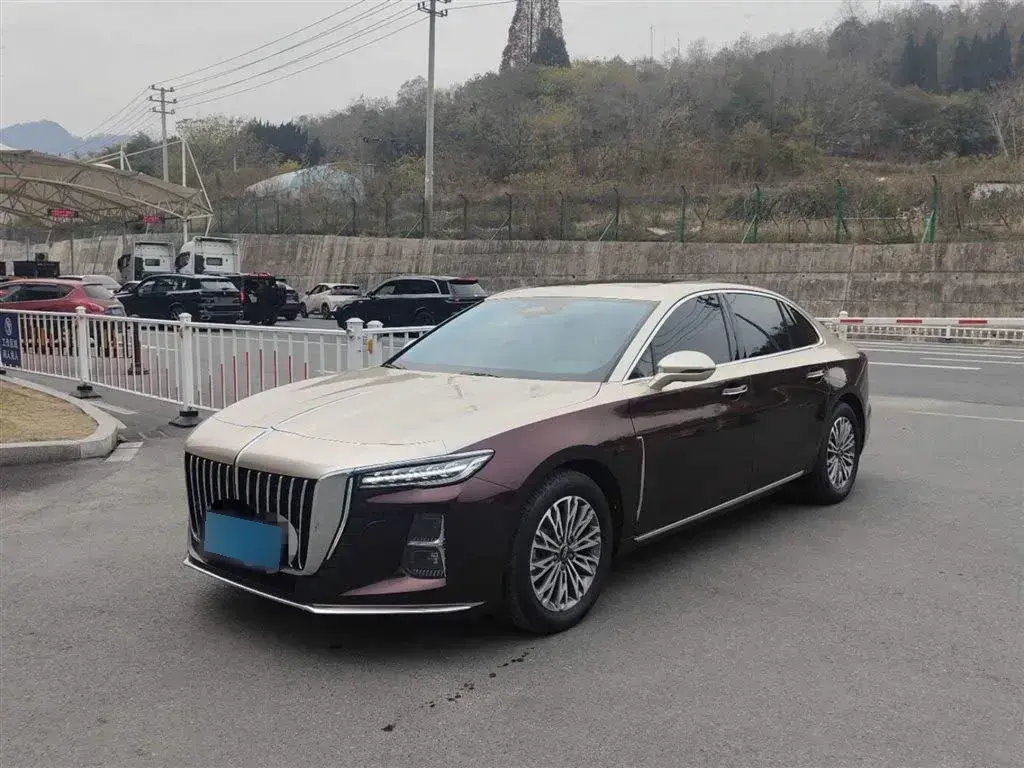 2023 HongQi H5 2.0T 224HP L4 8AT