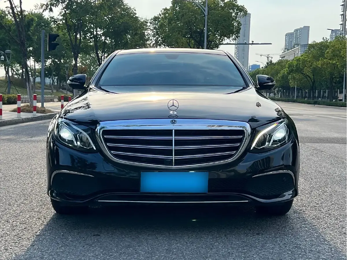 2018 Mercedes-Benz E Class 2.0T 245HP L4 9AT