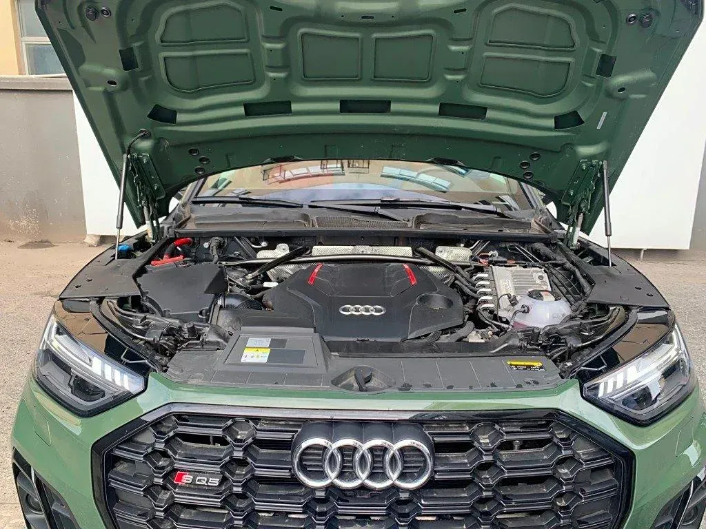 2021 Audi SQ5 3.0T 354HP V6 8AT,autocango,china used car exporter,china ev exporter,chinese used car exporter,chinese used ev exporter