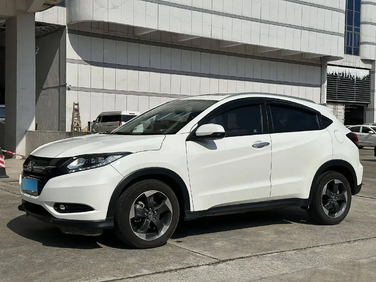 2015 Honda Vezel 1.8L 136HP L4 CVT